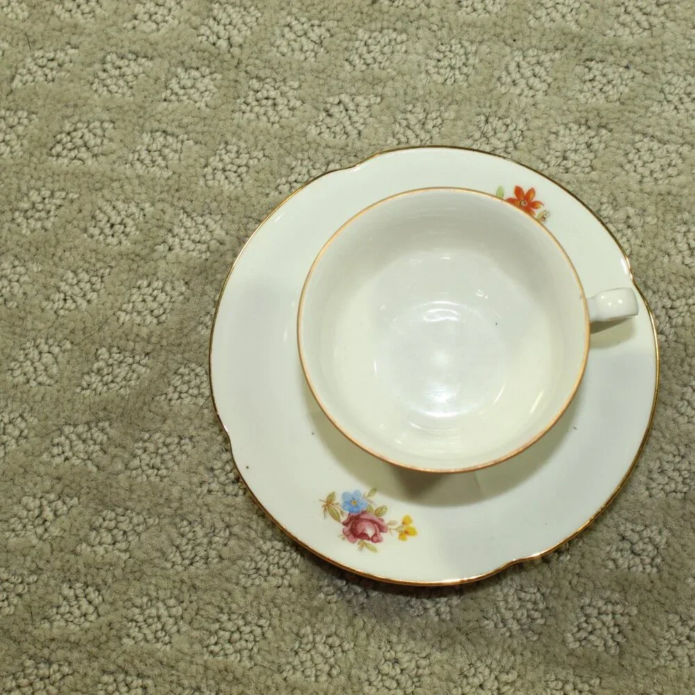 Set of 5 Antique GKC German US Zone Two Gold Trimmed Floral Cups/Saucers & Sugar